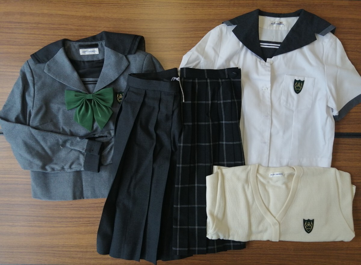 岡山県[山陽女子高校]女子制服 冬服夏服セーラー170A.夏服冬服スカート(W72.L57).カーディガン(白色L).指定リボン(緑色) 6点セット_画像1