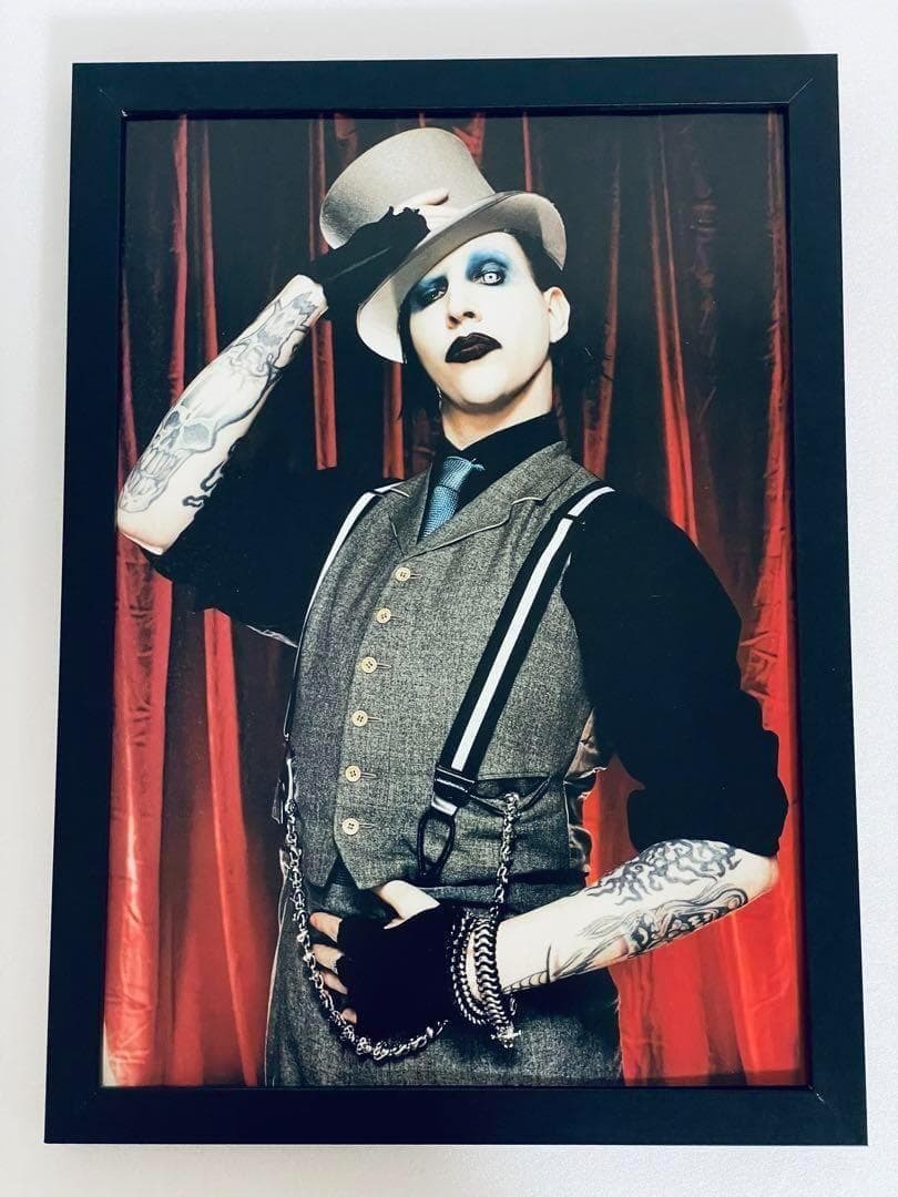 マリリン・マンソン　ポスター風アートフレーム　雑誌切り抜き　A4額縁付き　B_画像1