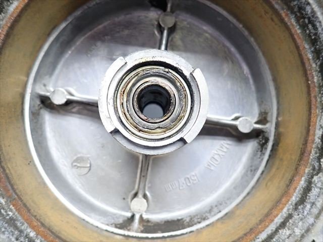 β251015-4 スズキ ハスラー250 HUSTLER TS2503 3型 (S46年式) フロントホイール 振れ無 リム打ち無 タイヤは要交換で_画像5