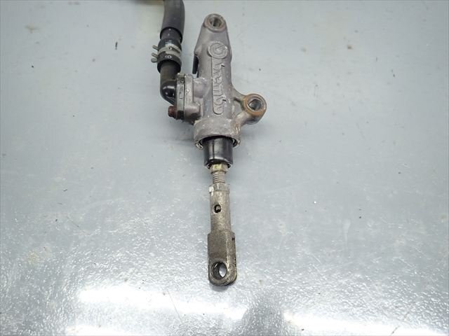 β251017-2 ヤマハ TZR50R 4EU セル付き (H7年式) 絶版！希少！ 純正 リアブレーキマスターシリンダー 固着無し！_画像3