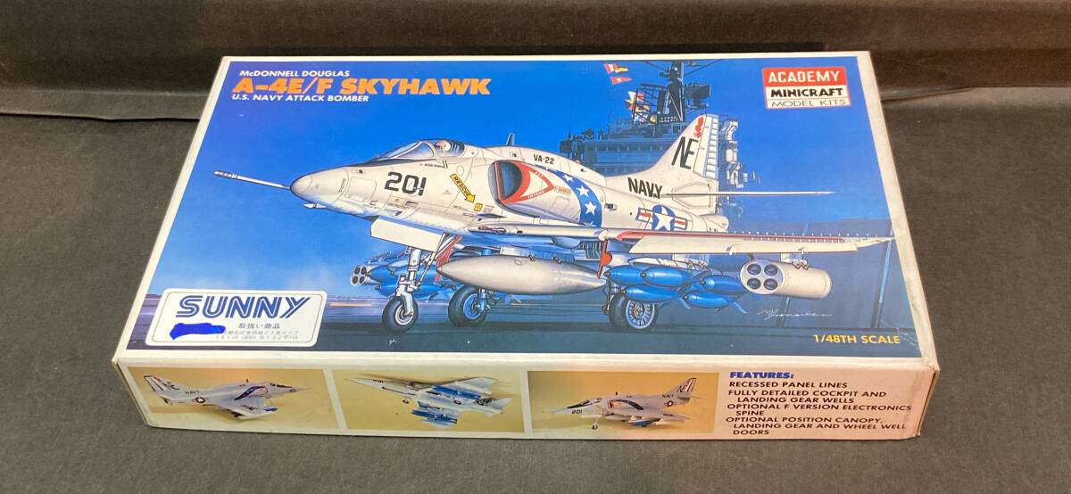 ☆★☆ アカデミー 1/48 A-4E/F スカイホーク 未組み立て ★☆_画像1
