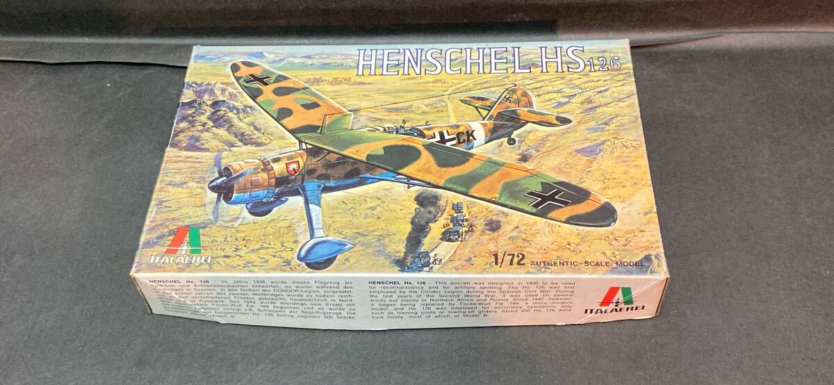 ☆★☆ 　　イタレリ　1/72 ヘンシェルhs126　　未組み立て　★☆_画像1