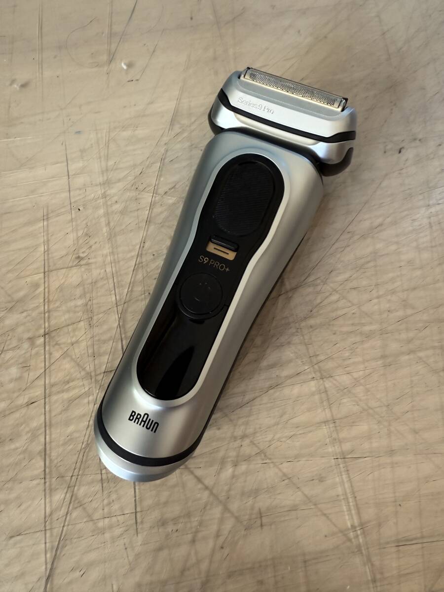 ♪♪ブラウンシェーバー　9シリーズ　①♪♪_画像1