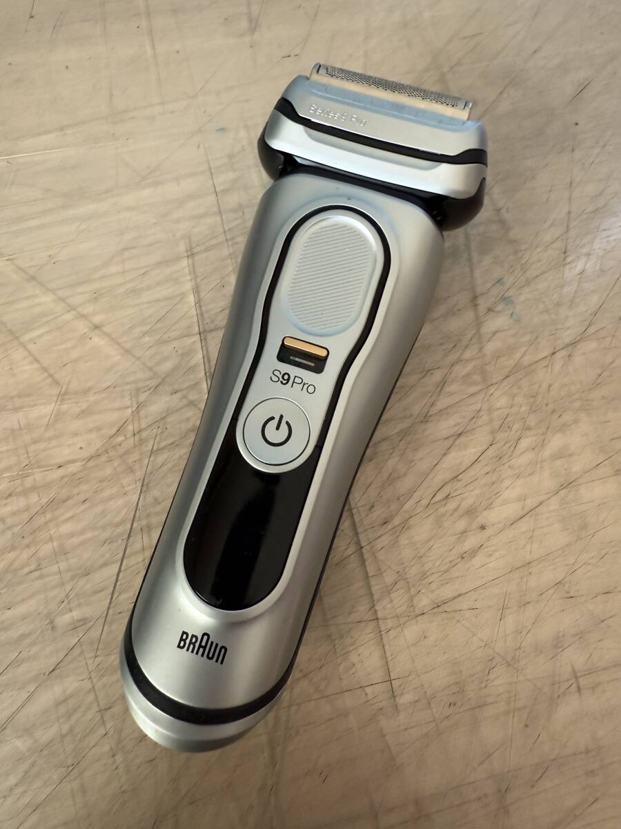 ♪♪ブラウンシェーバー　9シリーズ　③♪♪_画像1