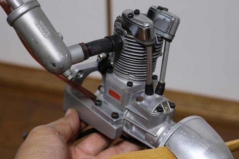 SAITO　サイトーガソリンエンジン　FG-17　中古良品_画像1