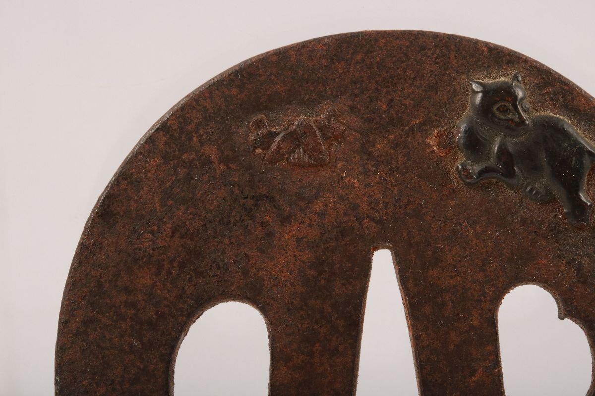 [.. магазин .] меч . изобразительное искусство / Edo период / нет ./ металлический земля .. цветная роспись . map круг форма гарда меча /K-1096( поиск ) гарда меча /./ японский меч / меч принадлежности 