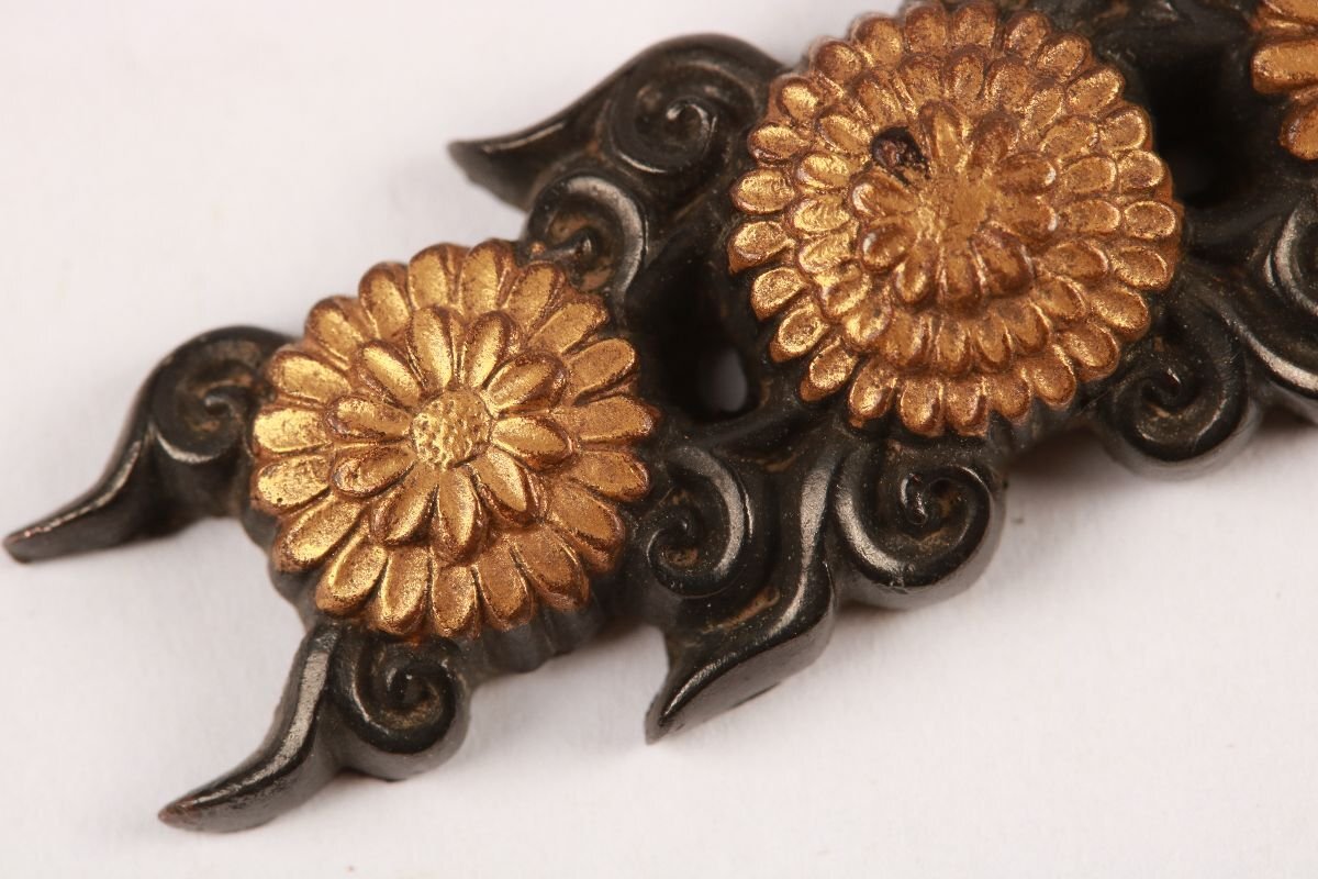 [.. магазин .] меч . изобразительное искусство / Edo период / нет ./ медь земля полосный . map глаз . один на /K-1249( поиск ) антиквариат / японский меч / меч принадлежности / глаз .