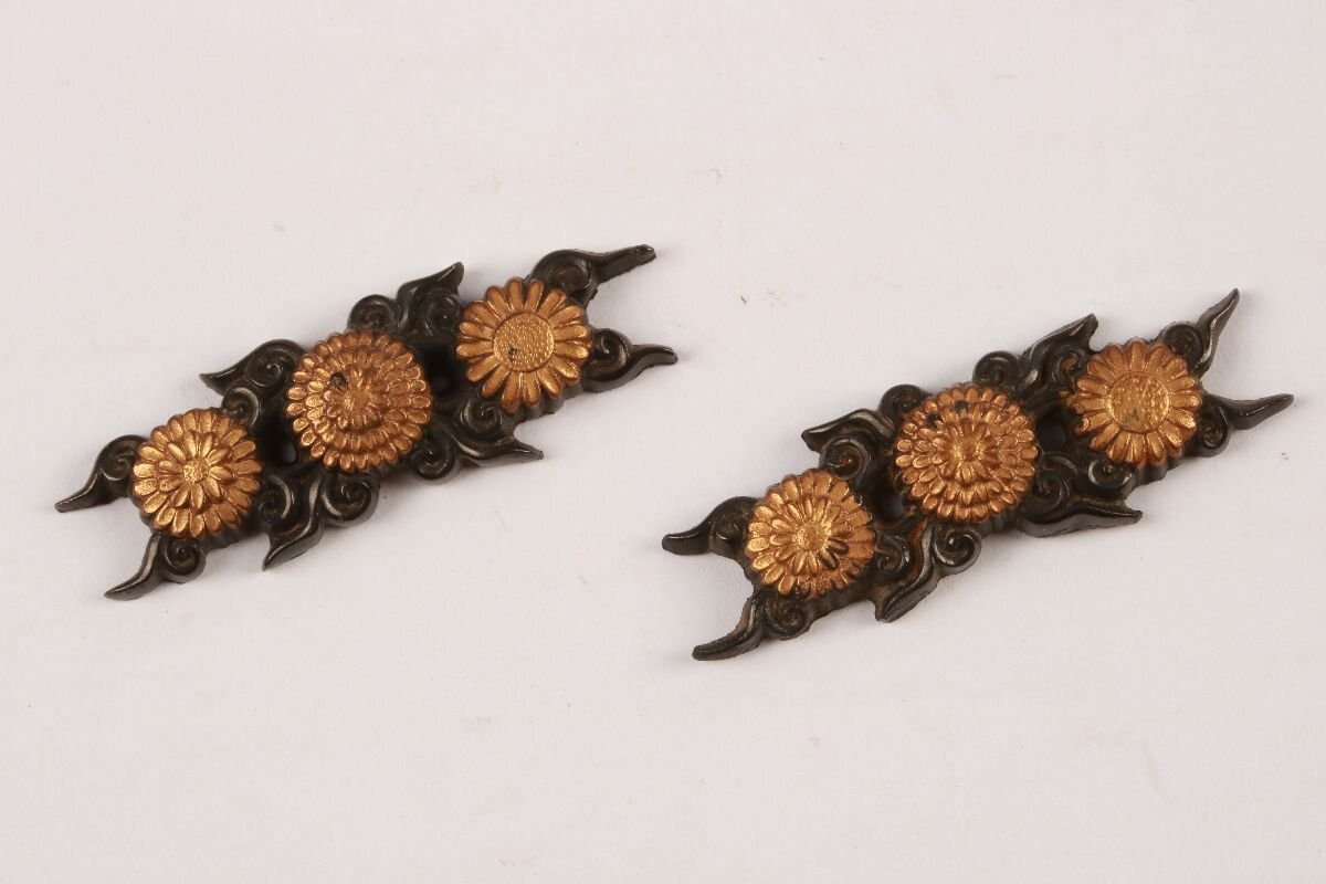 [.. магазин .] меч . изобразительное искусство / Edo период / нет ./ медь земля полосный . map глаз . один на /K-1249( поиск ) антиквариат / японский меч / меч принадлежности / глаз .