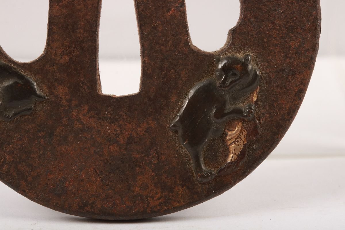 [.. магазин .] меч . изобразительное искусство / Edo период / нет ./ металлический земля .. цветная роспись . map круг форма гарда меча /K-1096( поиск ) гарда меча /./ японский меч / меч принадлежности 