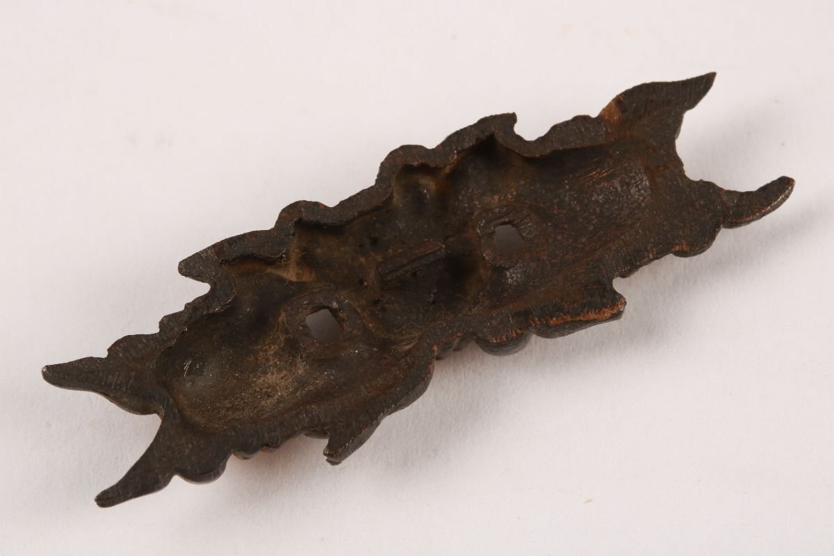 [.. магазин .] меч . изобразительное искусство / Edo период / нет ./ медь земля полосный . map глаз . один на /K-1249( поиск ) антиквариат / японский меч / меч принадлежности / глаз .