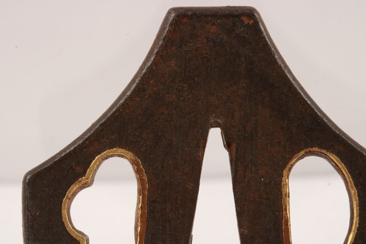 [.. магазин .] меч . изобразительное искусство / Edo период / нет ./ металлический земля . форма гарда меча /K-1238( поиск ) гарда меча /./ японский меч / меч принадлежности 