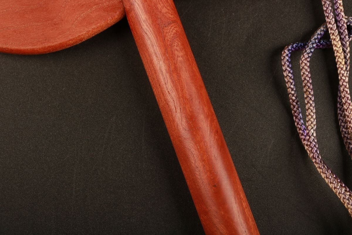 [.. магазин .] меч . изобразительное искусство / нет ./. из дерева армия распределение /T-598( поиск ) антиквариат / гарда меча /./ японский меч / меч принадлежности /. голова / глаз ./ доспехи / меч ./.