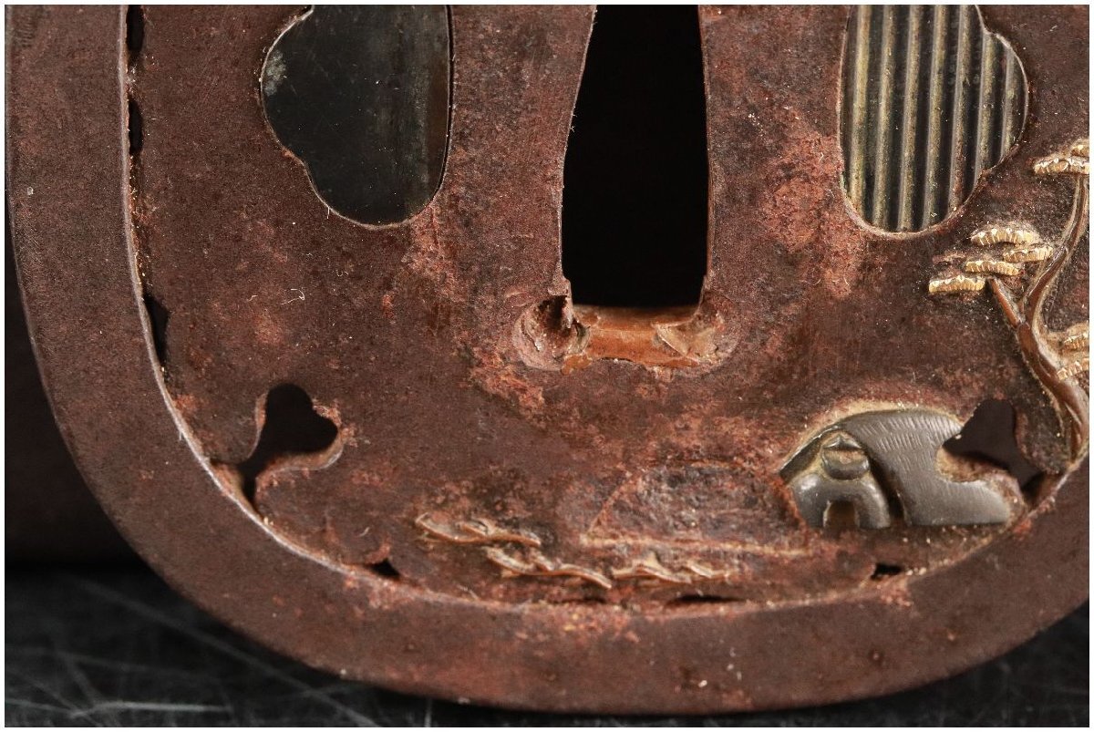 [.. магазин .] меч . изобразительное искусство / Edo период / нет ./ металлический металлы .... глаз ... Matsushita . Япония дом магазин .. квадратная форма гарда меча /150g/K-666( поиск ) гарда меча /./ японский меч / меч принадлежности /. голова / глаз .