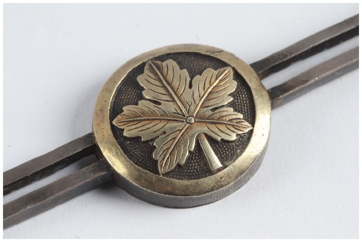 [.. магазин .] меч . изобразительное искусство / Edo период / нет ./ медь рыба .. земля серебряный ..... лист map глаз ./35g/K-796( поиск ) гарда меча /./ японский меч / меч принадлежности /. голова / глаз .