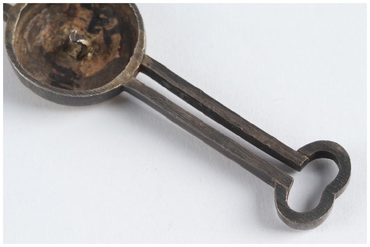 [.. магазин .] меч . изобразительное искусство / Edo период / нет ./ медь рыба .. земля серебряный ..... лист map глаз ./35g/K-796( поиск ) гарда меча /./ японский меч / меч принадлежности /. голова / глаз .