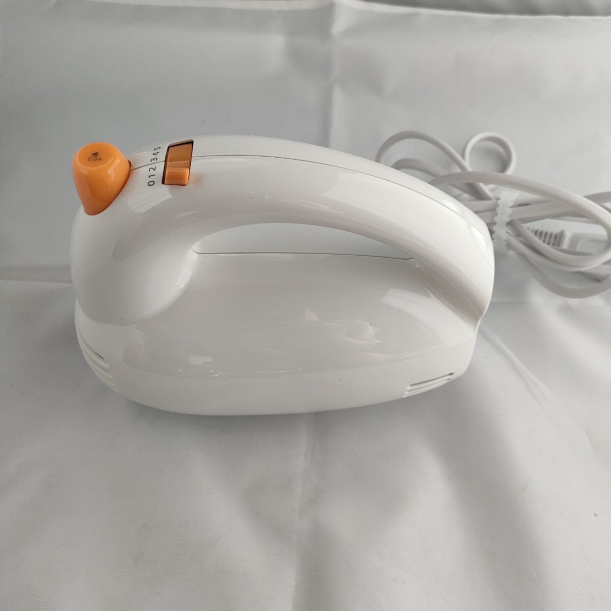 . печать (Kai Corporation) KAI электрический ручной миксер венчик DL0501 белый 