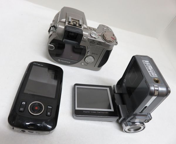 ビデオカメラまとめ SONY ソニー、SHARP シャープ、SANYO サンヨー、FUJIFILM 富士フィルム 等/10台まとめて 【動作未確認・ジャンク】_画像10