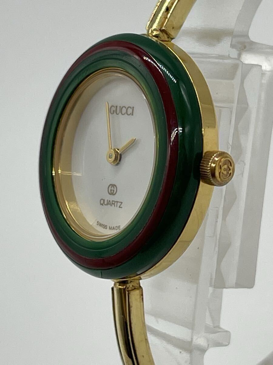 GUCCI グッチ 1100-L バングルウォッチ レディース クオーツ ゴールド×グリーン×レッド 未稼働 腕時計 1円スタート_画像3