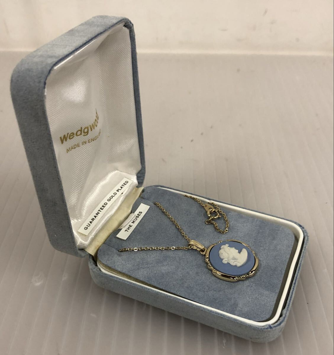 11RT9必見!美品 Wedgwood ウェッジウッド ジャスパーウェア ミューズ ペンダント ネックレス 箱付き ブルー 中古品 現状品_画像3