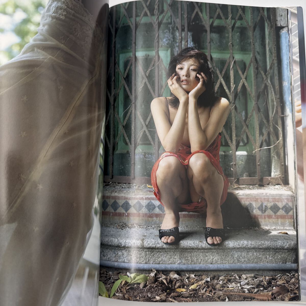 ★★中古　中島史恵 写真集 匂い Fragrance シェイプUPガールズ★★　管理番号ZA_画像6