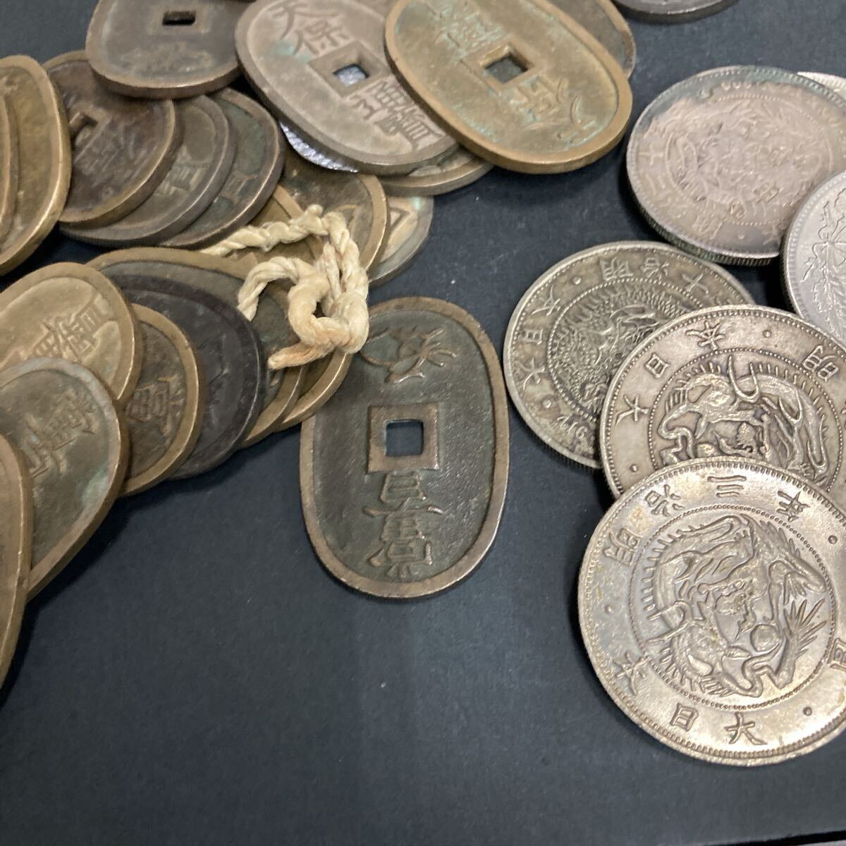 1円から 日本古銭 寛永通宝 古銭 穴銭 銅貨 天保通宝 1円銀貨など大量おまとめ商品管理番号3007_画像7
