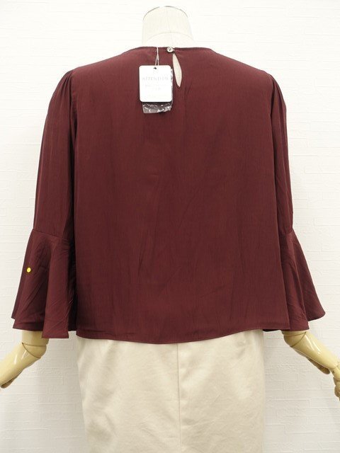 訳あり未使用品 クローラ CROLLA 洗える トランペットスリーブ 七分袖 ラウンドネック POブラウス 36 ボルドー 【メール便可】_画像3