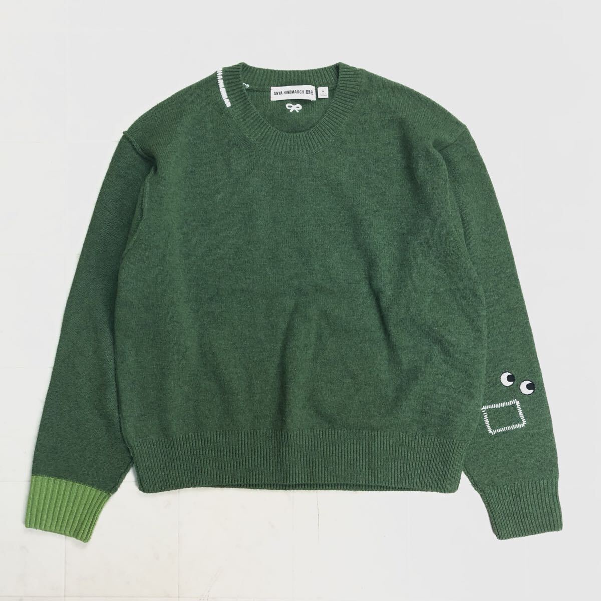 【送料600円】UNIQLO × ANYA HINDMARCH ユニクロ プレミアムラムクルーネックセーター レディース Mサイズ 古着 ニット GJ-107_画像1