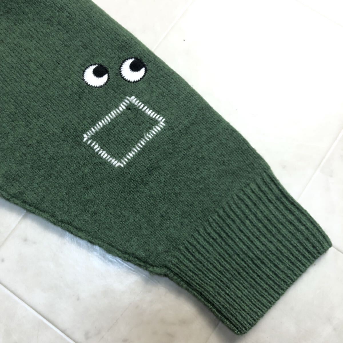 【送料600円】UNIQLO × ANYA HINDMARCH ユニクロ プレミアムラムクルーネックセーター レディース Mサイズ 古着 ニット GJ-107_画像3