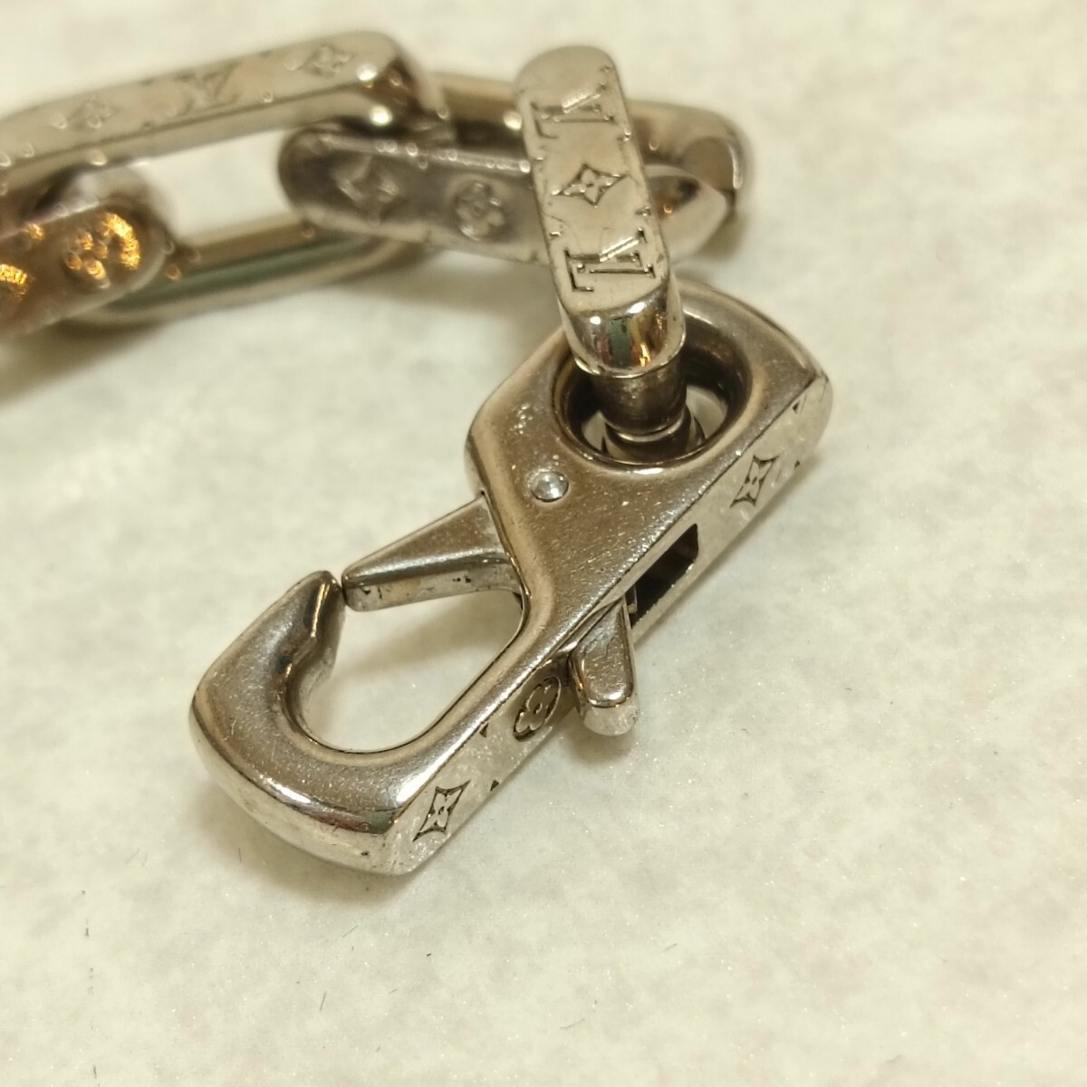 S【LOUIS VUITTON】コリエ モノグラム ブレスレット M64223 サイズM チェーン アクセサリー ルイヴィトン メンズ レディース シルバー_画像5