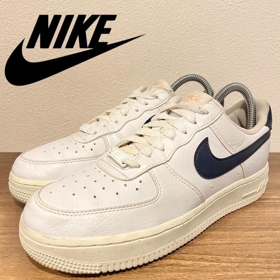 NIKE W AIR FORCE 1 '07 NN ナイキ エア フォース ワン ホワイトネイビー レディース FZ6768-100 ローカットスニーカー カジュアル 24cm_画像1