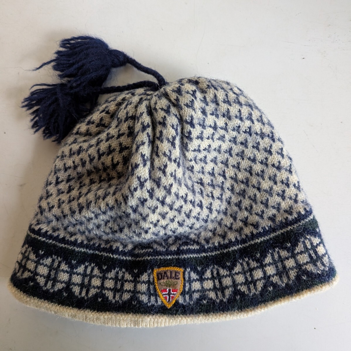 DALE of Norway ダーレ・オブ・ノルウェー ニットキャップ '９０年代 オフホワイト/ネイビー・総柄 ウール ノルウェー製 ユーズド品_画像1