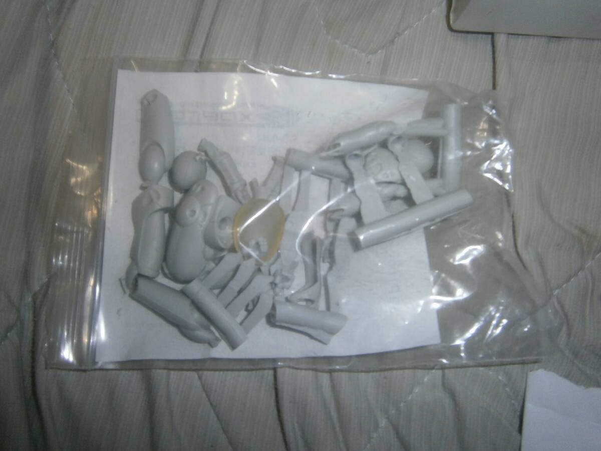 ガレージキット ワンフェス Experten1/100 マクロス ヌージャデルガー劇場版とゼントラーディ兵_画像2