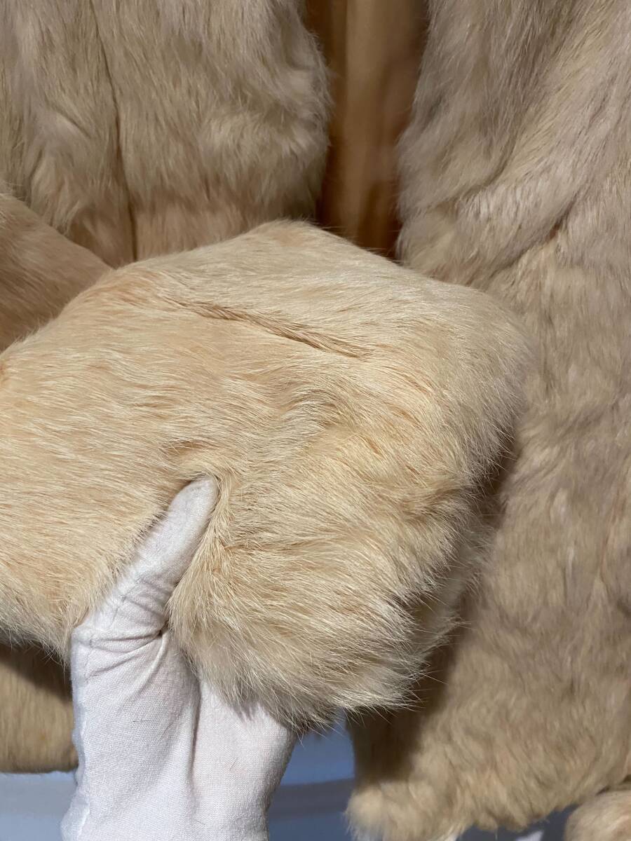 A-30-85【鴇】☆1円スタート☆ ラビット100% 毛皮 ファー コート Sサイズ ベージュ ブラウン レディース 現状品_画像4