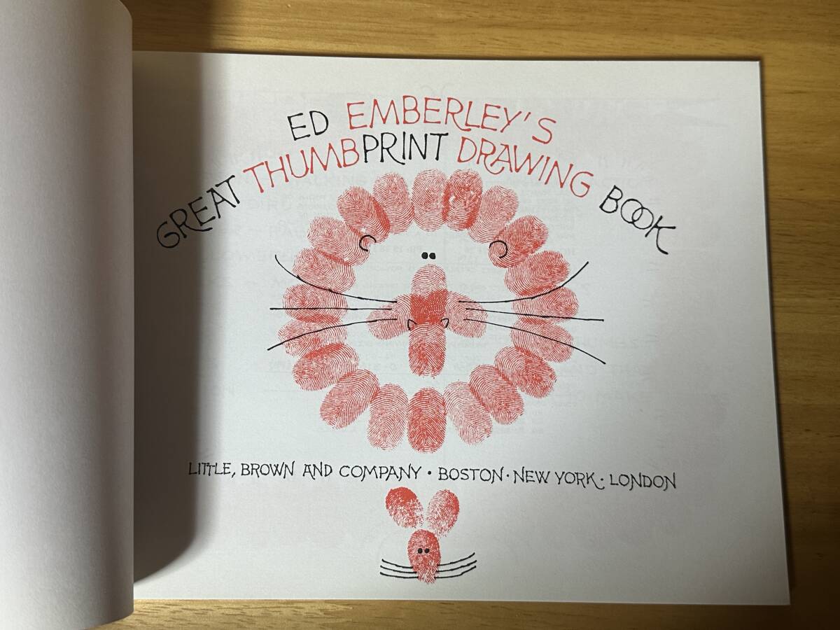 ★エド・エンバリー　『 ED EMBERLEY’S　GREAT THUMBPRINT　DRAWING BOOK 』　親指スタンプのお絵描き絵本★洋書_画像3