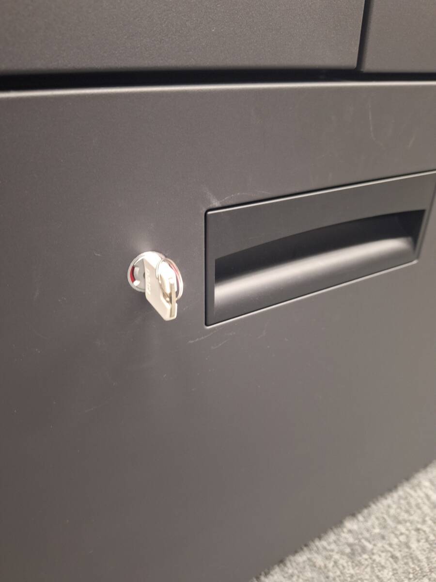 ロッカー ダイヤルキー 4ドア+引き出し 黒 ブラック⑤ 鍵付き_画像6
