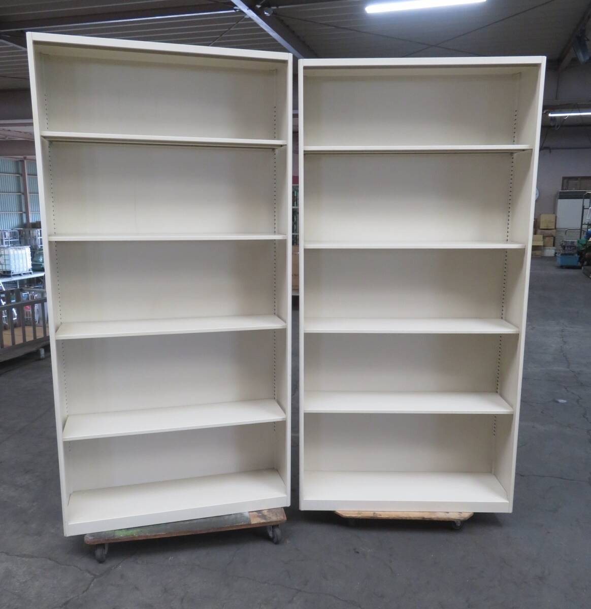 I-484）来店・引き取り限定☆書類棚★キャビネ・収納・書類ケース★スチール棚☆部品入れ・小物入れ★中古品☆中古品_画像1