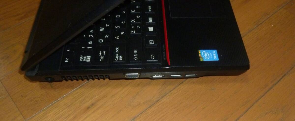 【第4世代】 ジャンク 富士通 LIFEBOOK A574/H Corei5-4300M/4GB/Win10キー/ 部品取　管P-427_画像3