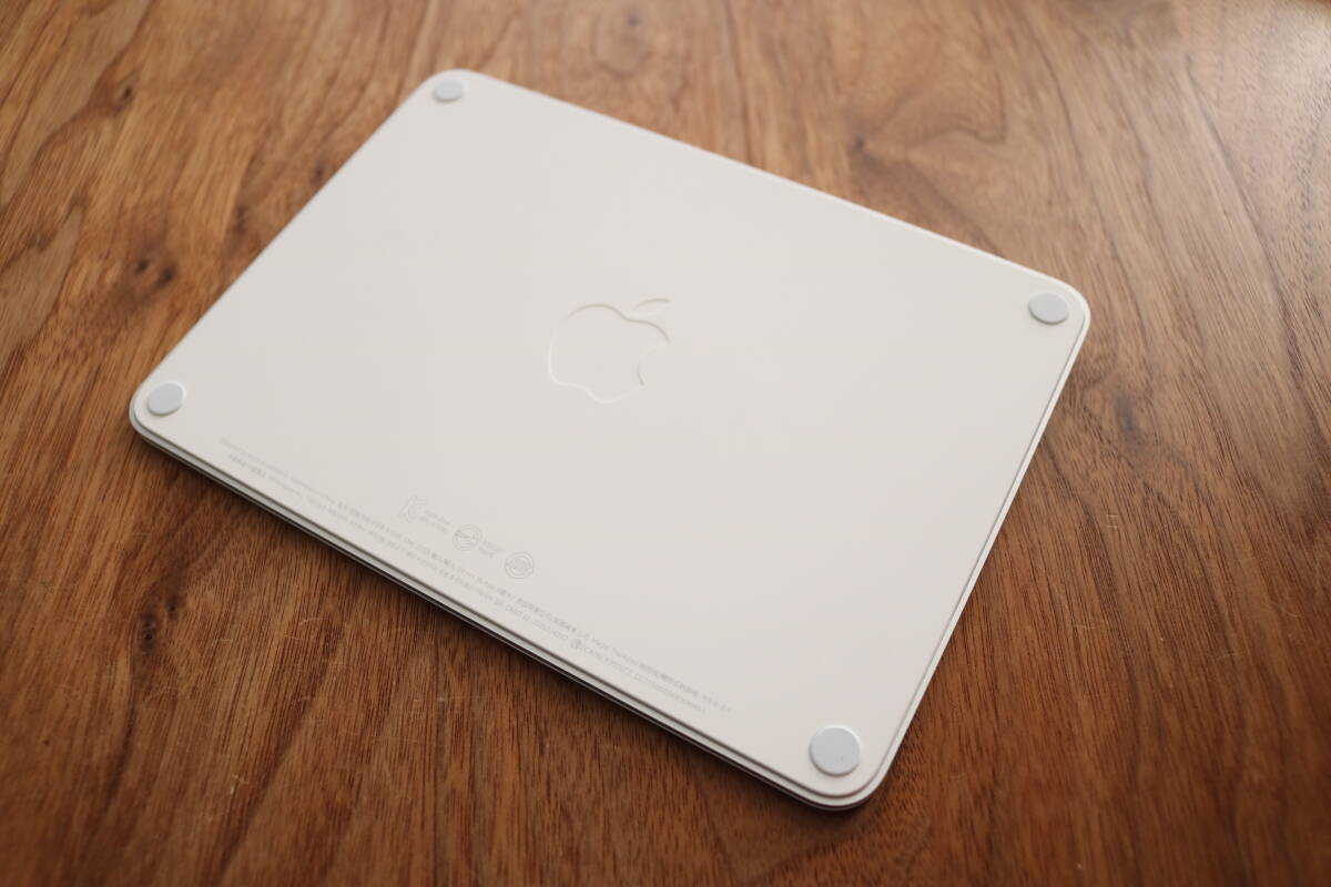 [程度良好] Apple Magic Trackpad（Multi-Touch対応）White Wireless Model A1535 MK2D3CH/A トラックパッド ホワイト_画像6