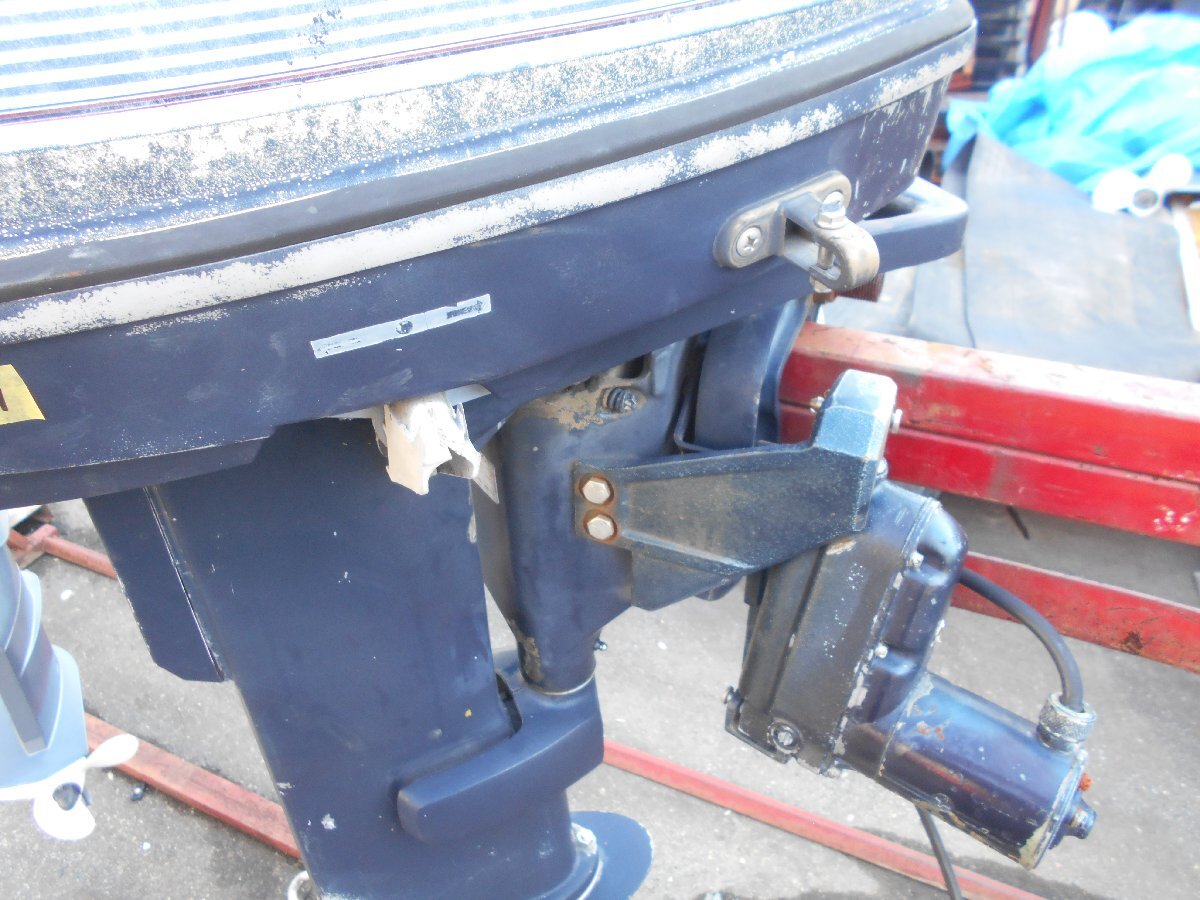 EVINRUDE エビンルード 2ストローク　30馬力船外機 L足 クランキングOK 部品取り 貿易 輸出等 ジャンク品 28-61 中古品_画像5