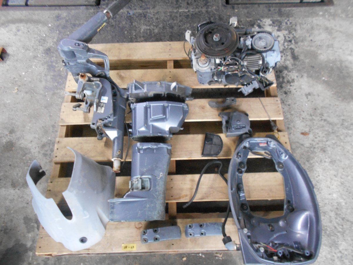 YAMAHA ヤマハ 4スト 20馬力船外機 6AHK F20BWH L足 2007年製 バーハンドル チラーハンドル クランキングOK 部品取り 28-63_画像1