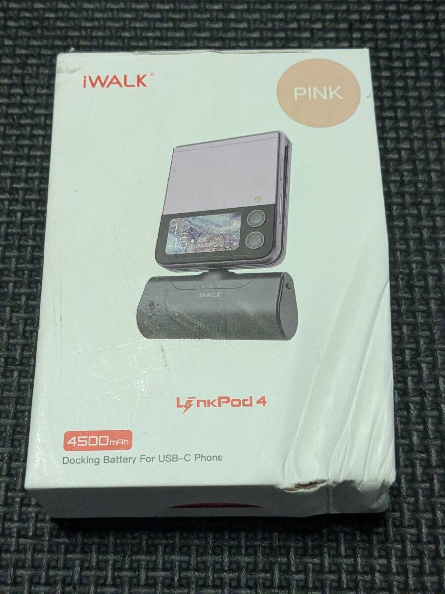 0711u1748　iWALK 超小型 モバイルバッテリー タイプc 4500mAh USB-C コネクター内蔵 直接充電 ピンク DBL-4500C_画像1