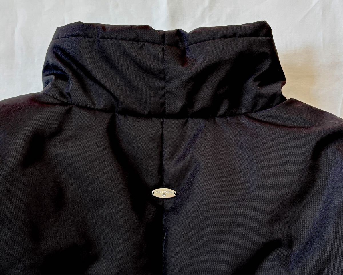 短時間2回使用の極美品! 18万 2024 秋冬コレクション ☆YUKI TORII☆ ユキトリイ インターナショナル ブラック ダウンコート♪_画像6