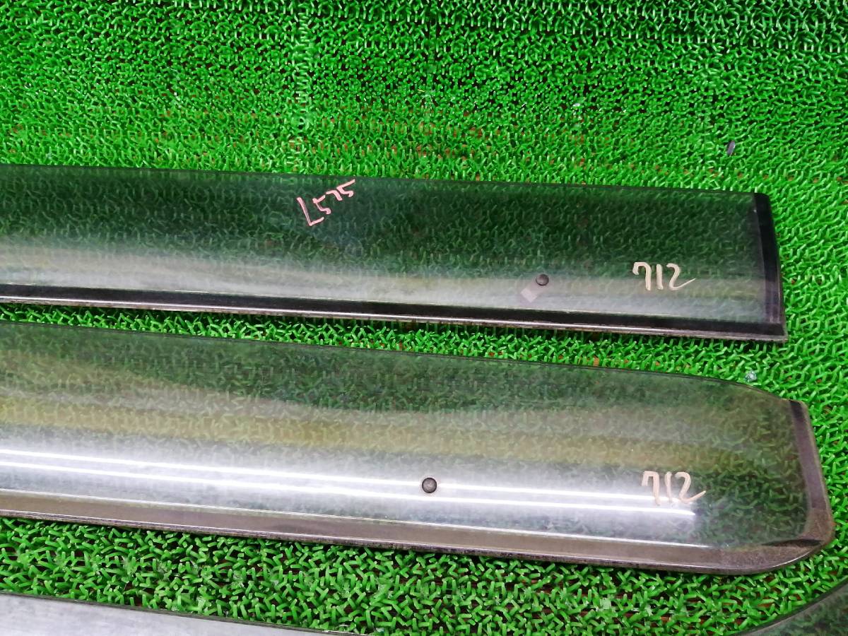 ダイハツ ムーヴコンテ L575S L585S 純正　ドアバイザー 一台分　サイドバイザー　4枚セット　雨よけ　雨除け　前後左右_画像5