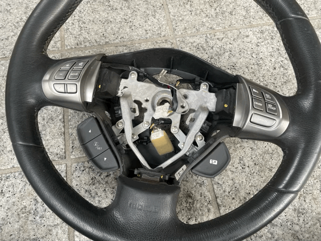 ★☆後期 スバル レガシー BP5 BL5 BP9 BPE BPH LEGACY用純正モモハンドル ステアリング☆★_画像4