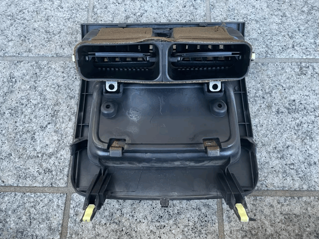 ★☆トヨタ アルテッツァ SXE10用純正センターエアコンパネル☆★_画像4