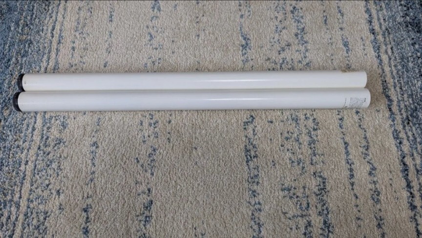 IKEA製　机用の脚　2本セット　高さ70cm　_画像1