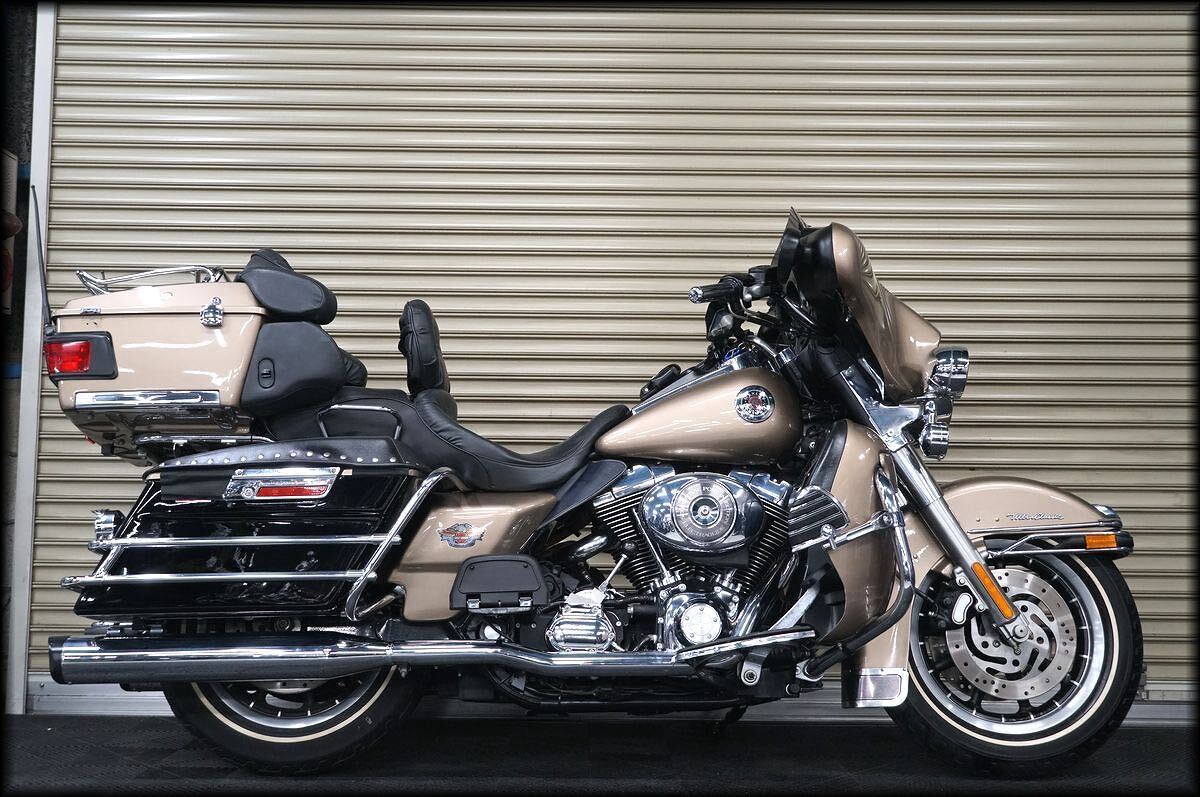 ★FLHTCU1450★ウルトラ★お得な車検丸々2年付き！★カスタムマフラー装着で迫力のサウンド！★高価なバックギア装着済み！★ETC付き★_画像2