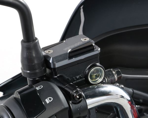 CL250(MC57)用 アルミマスターシリンダーキャップ(タイプ5/ブラック×ガンメタ)｜キタコ_画像2