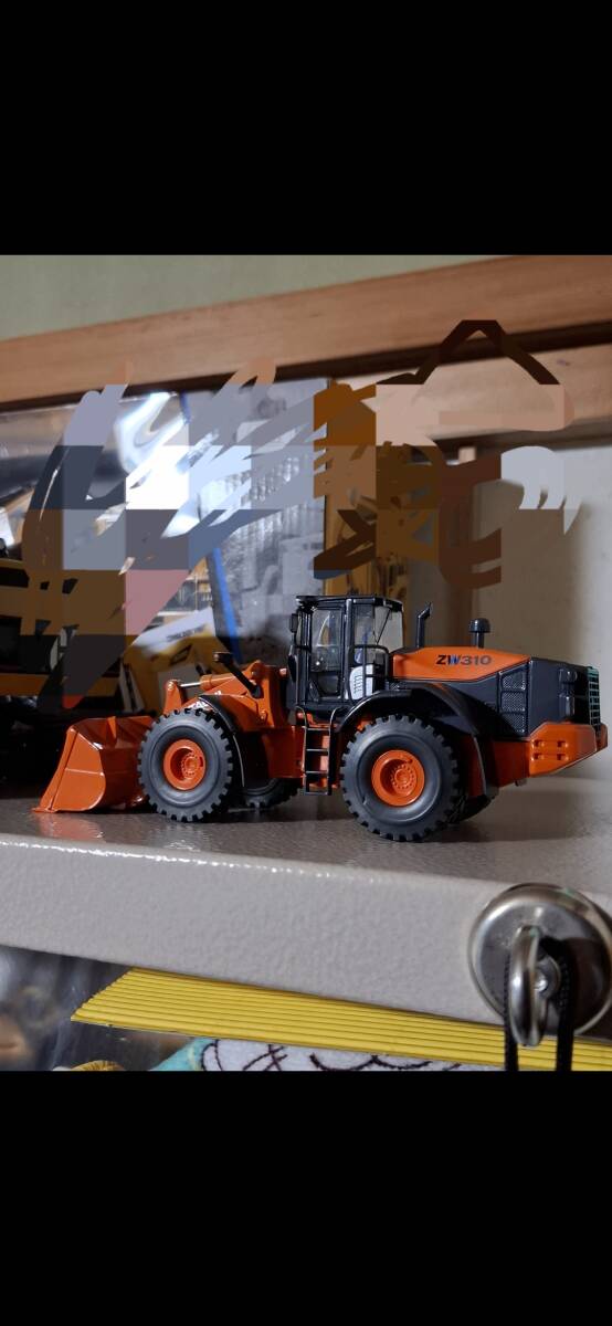 1/50　HITACHI　ZW310 ホイールローダー　日立建機　重機　建機　ミニチュア　_画像2