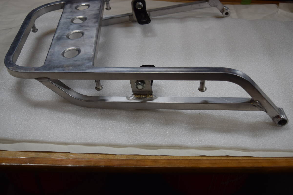 GSX1300R　隼　ハヤブサ GX72A 08-20 リアキャリア　　RALLY591　ラフ＆ロード 中古　クロネコ送料着払発送_画像4